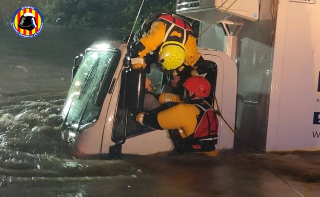 Heavy Rain Causes Flooding And Dramatic Rescues In Spain's Valencia ...